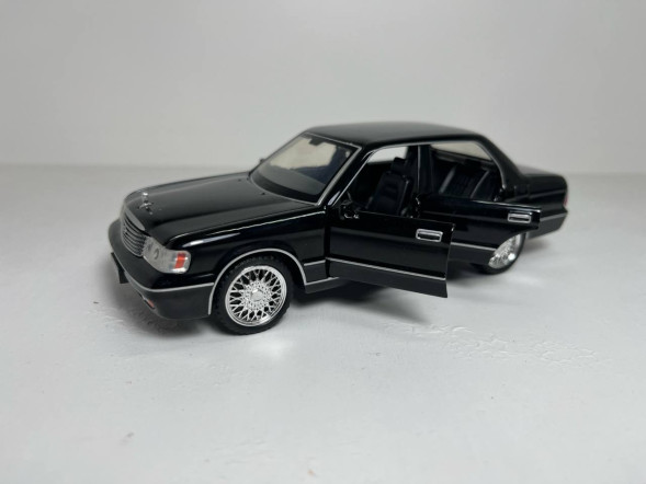 Машинка (метал.) «LJX Model» Toyota Crown (Черный)