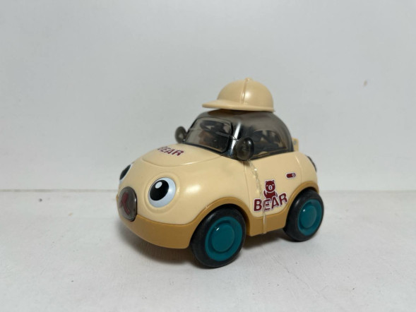 Машина (пласт.) Медвеженок (маленькая, инерционная)