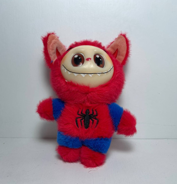 Labubu - супер герой (10см)