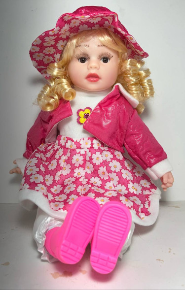 Кукла «Костюмчик #1» (средняя, звук)