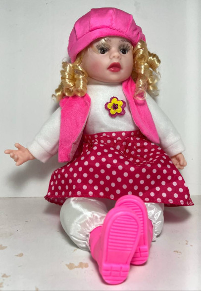 Кукла «Костюмчик #5» (средняя, звук)