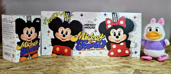 Брелок в коробке Мики-Маус (ассортимент)