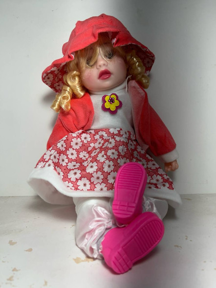 Кукла «Костюмчик #8» (средняя, звук)