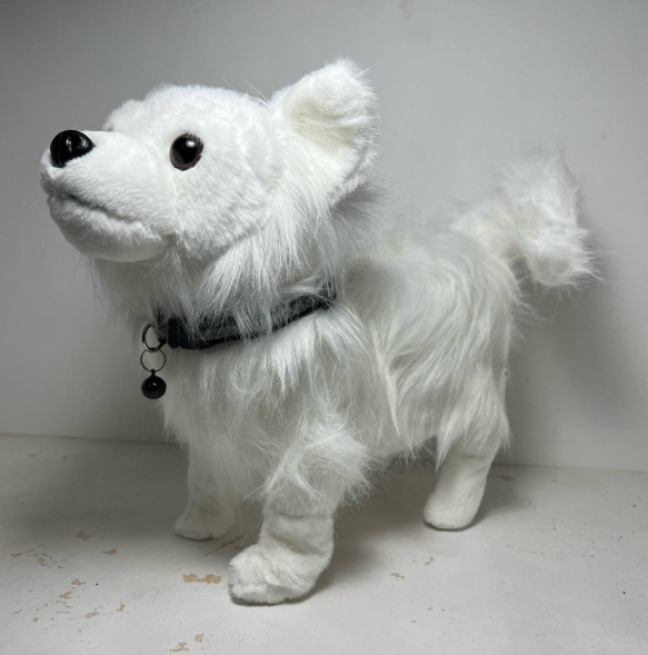 Собака на поводке "Белая" (на батарейках)