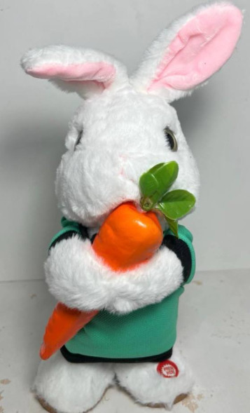 Заяц Плюшевый "Зелёный" (музыка, на батарейках)